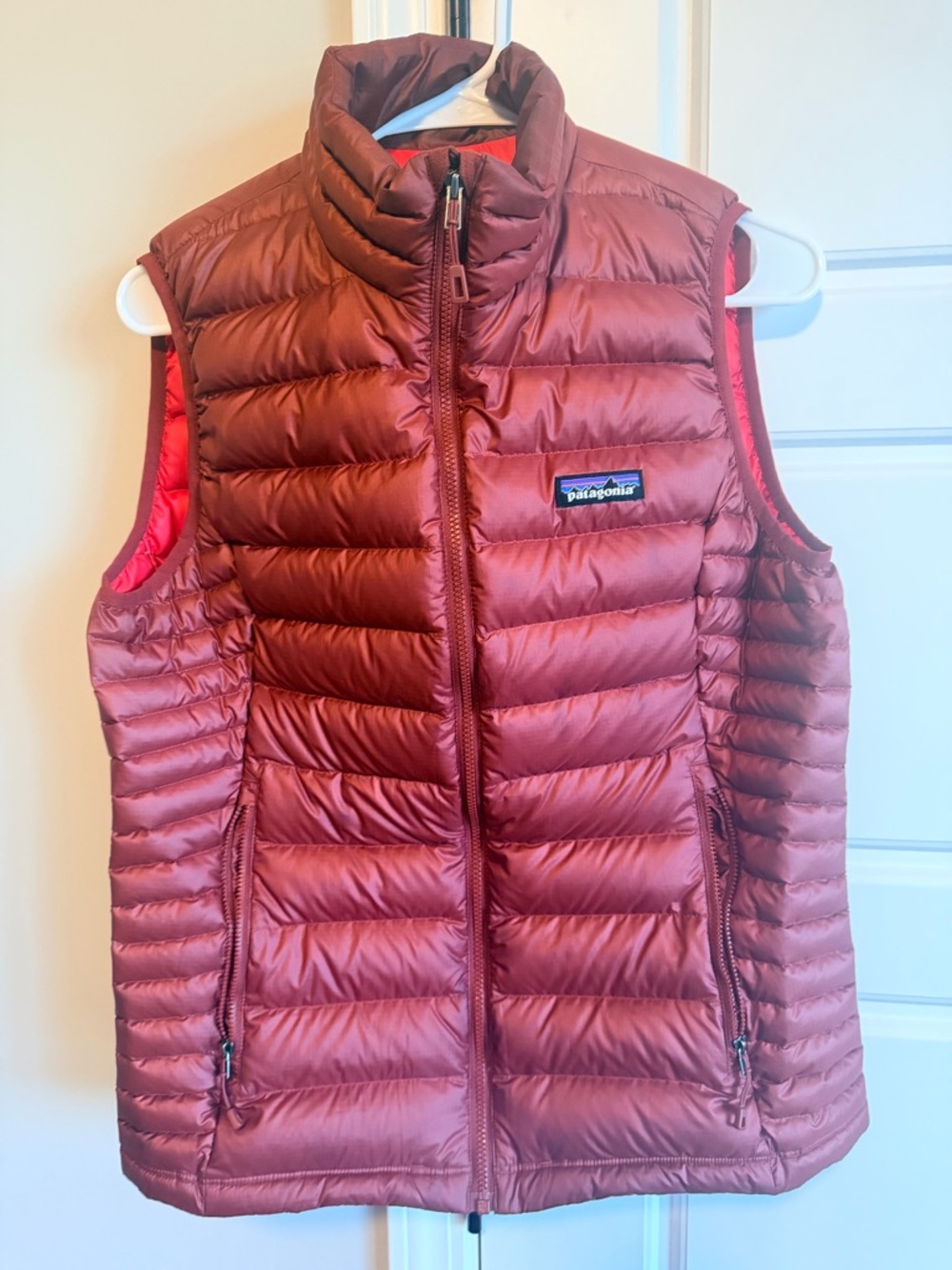 Patagonia Quilted Puffer Vest in Deep Burgundy women’s medium